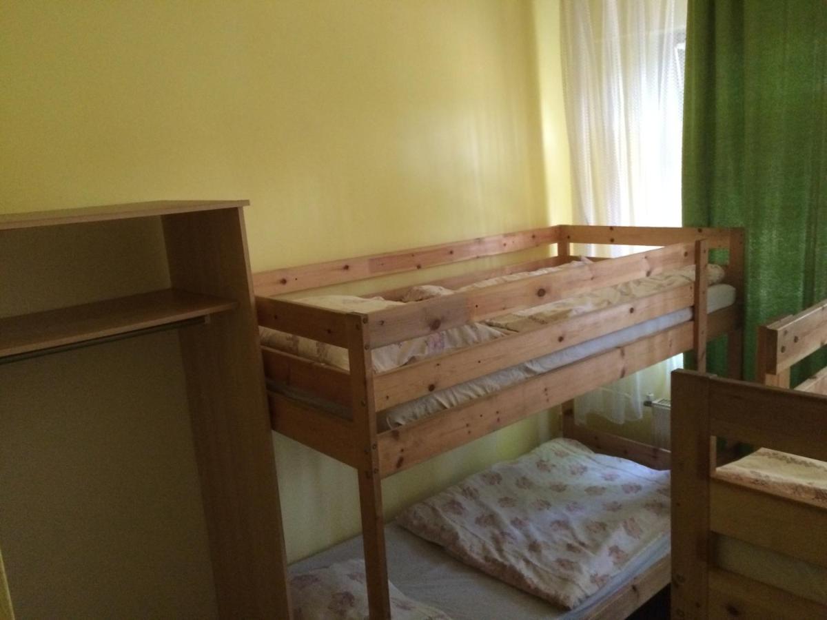 Fenyves Panzio Bed and Breakfast Siófok Camera foto