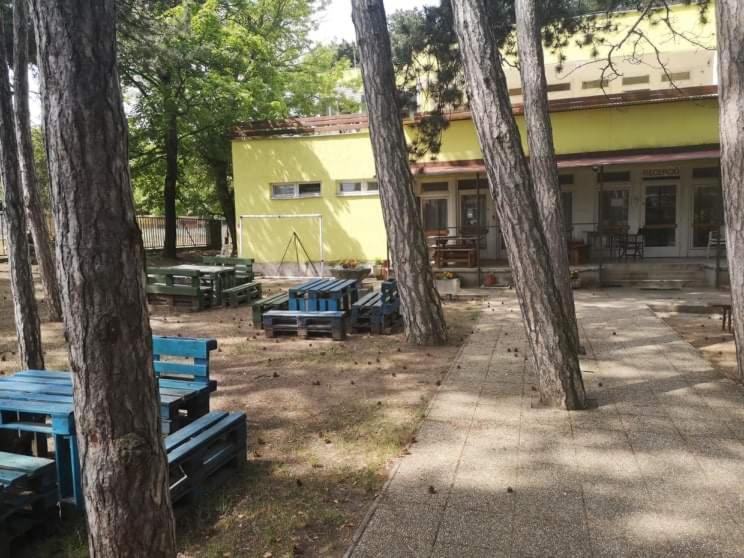 Fenyves Panzio Bed and Breakfast Siófok Esterno foto
