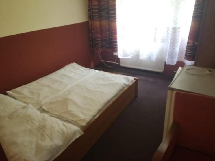 Fenyves Panzio Bed and Breakfast Siófok Esterno foto